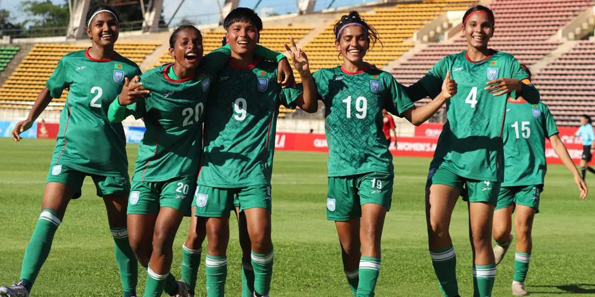 কোরিয়াকে রুখলেই ইতিহাস