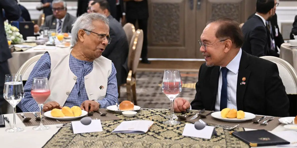 ড. ইউনূসের সম্মানে মালয়েশিয়ার প্রধানমন্ত্রীর মধ্যাহ্নভোজ