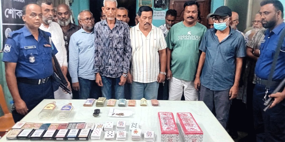 টাঙ্গাইলে মাদক সেবনের সময় বিএনপির সভাপতিসহ আটক ৩৪
