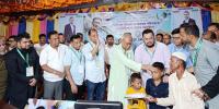 ২ শিশুকে চিকিৎসা সহায়তা ও অটোরিকশা দিলেন তারেক রহমান