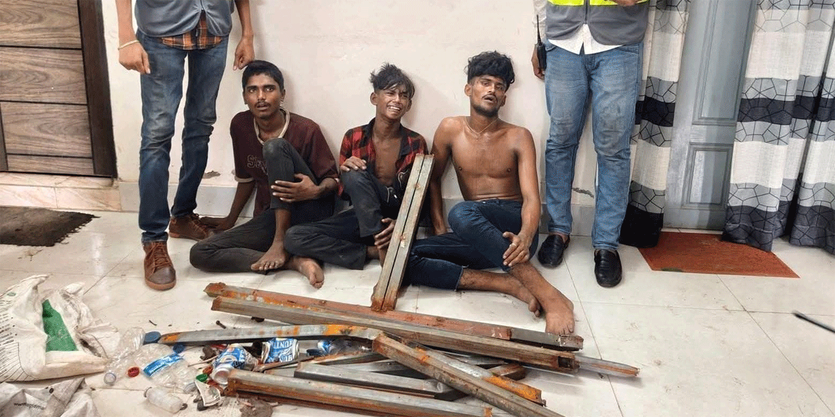 চট্টগ্রাম নগরে ফ্লাইওভারের নাট-বোল্ট চুরি, আটক ৩