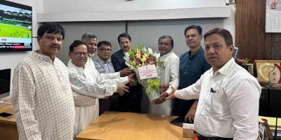 খালেদা জিয়ার জন্মদিনে বৈষম্যবিরোধী কর্মচারী ঐক্য ফোরামের ফুলেল শুভেচ্ছা