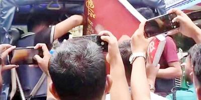 চট্টগ্রামে জন্মাষ্টমীর শোভাযাত্রায় চিন্ময় দাশের মুক্তির প্ল্যাকার্ড, আটক ৬