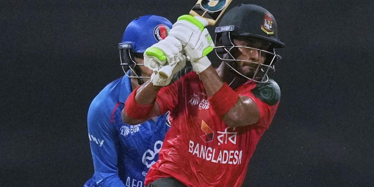 সমীকরণের দিকে তাকিয়ে তানজিদ