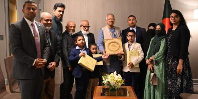 প্রধান উপদেষ্টার সঙ্গে নিউইয়র্কে নিহত পুলিশ কর্মকর্তা দিদারুলের পরিবারের সাক্ষাৎ