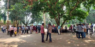 রাবিতে আলটিমেটাম দিয়ে কর্মকর্তাদের শাটডাউন প্রত্যাহার, অনড় শিক্ষকরা