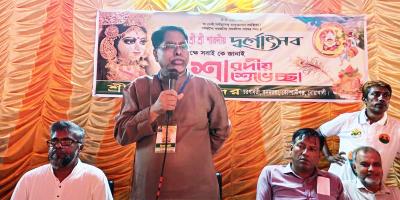 তারেক রহমানের পক্ষে ৩২ পূজামণ্ডপে উপহার দিলেন ফখরুল ইসলাম