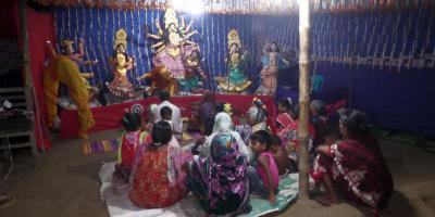 হাঁড়িপাড়ায় নারীদের উদ্যোগে মুষ্টির চালে দুর্গাপূজা