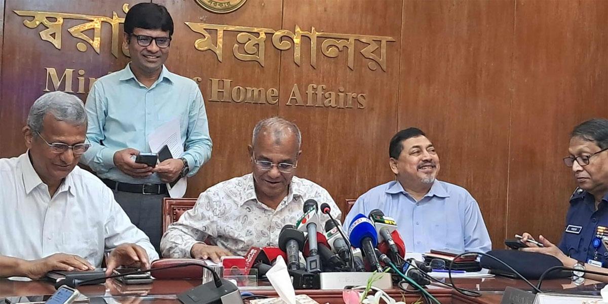 ফ্যাসিস্টরা অসুরের মুখে দাড়ি লাগিয়ে সহিসংতা সৃষ্টির পায়তারা করেছে: স্বরাষ্ট্র উপদেষ্টা