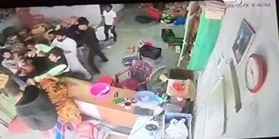 ঝিকরগাছায় চাঁদা না পেয়ে সাংবাদিকের ব্যাবসা প্রতিষ্ঠানে হামলা ও প্রাণনাশের হুমকি