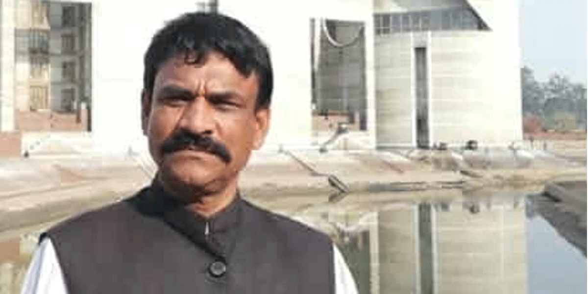 ব্রাহ্মণবাড়িয়ায় সাবেক ইউপি সদস্যকে গলাকেটে হত্যা