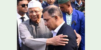 তারেক রহমানকে সান্ত্বনা দিলেন প্রধান উপদেষ্টা