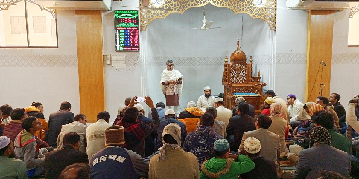 খালেদা জিয়ার মাগফিরাত কামনায় জাককানইবির সাদা দলের দোয়া