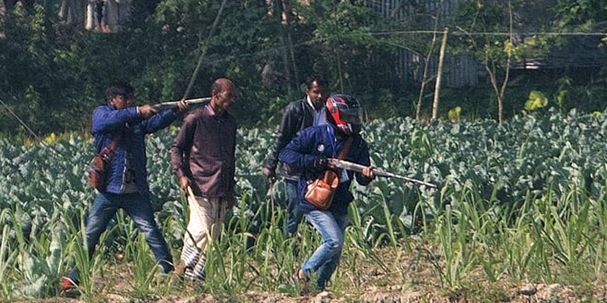 সাতকানিয়ায় নির্বাচনি সহিংসতার আতঙ্কে ভোটাররা