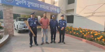 ফোনের অতিরিক্ত শব্দে বিরক্ত হয়ে মা-মেয়েকে খুন