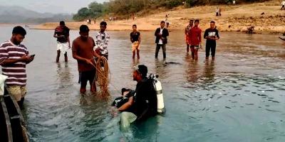লালাখালে চোরাবালিতে পড়ে শাবিপ্রবি শিক্ষার্থীর মৃত্যু