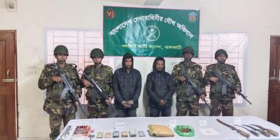 নলছিটিতে যৌথবাহিনীর অভিযানে স্বেচ্ছাসেবক দলের ২ সদস্যসচিব আটক