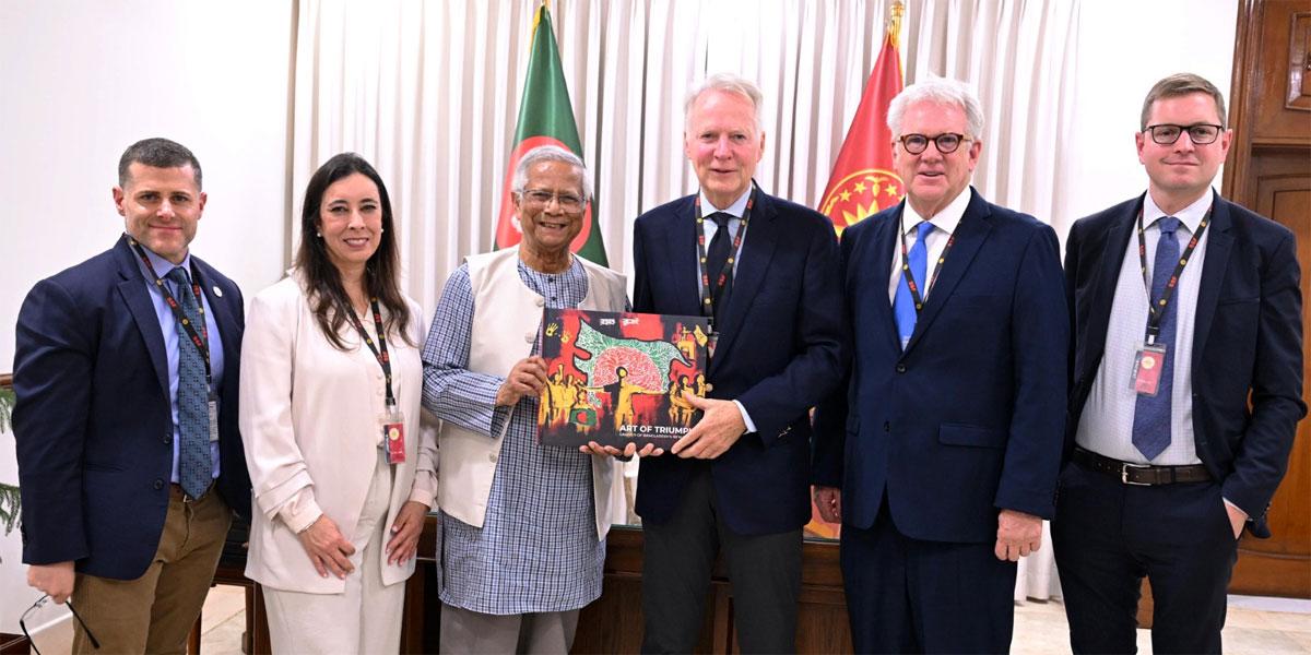 প্রধান উপদেষ্টার সঙ্গে আইআরআই পর্যবেক্ষক দলের সাক্ষাৎ