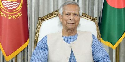 জাতির উদ্দেশে ভাষণ দিচ্ছেন প্রধান উপদেষ্টা
