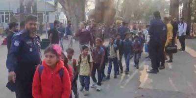 বেনাপোল দিয়ে দেশে ফিরল ভারতে পাচার হওয়া ২৮ শিশু-কিশোর