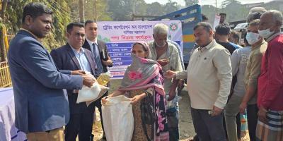 গাজীপুরে টিসিবির ভ্রাম্যমাণ ট্রাক সেল কার্যক্রম শুরু