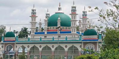 সাতকানিয়ায় সৌদি আরবের সঙ্গে মিল রেখে রোজা রেখেছেন মির্জাখীল দরবারের অনুসারীরা