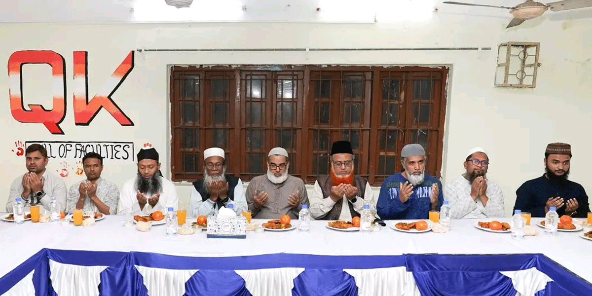 চুয়েটের আবাসিক হলগুলোতে ইফতার ও দোয়া মাহফিল অনুষ্ঠিত