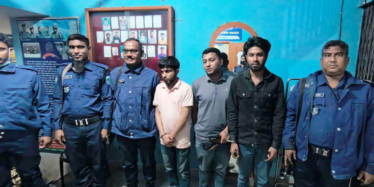 সাঘাটায় চাঁদাবাজির অভিযোগে বিএনপি নেতাসহ গ্রেপ্তার ৩
