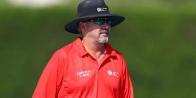 ফাইনালে দুই ইংলিশ আম্পায়ার