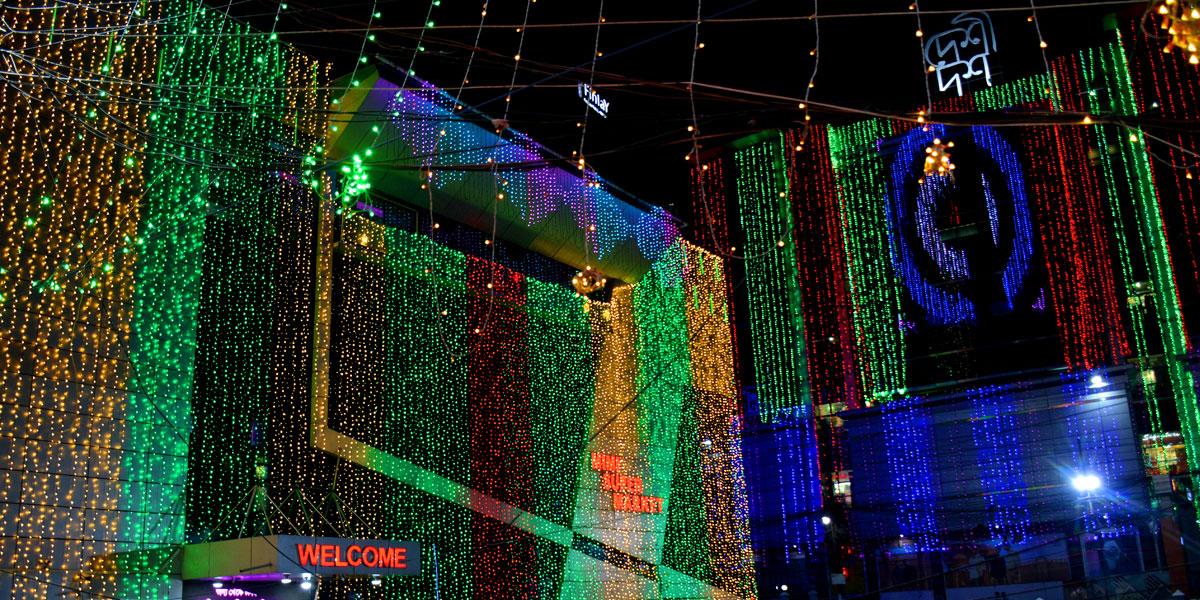 চট্টগ্রামে নির্দেশ উপেক্ষা করে মার্কেটে বাড়তি আলোকসজ্জা