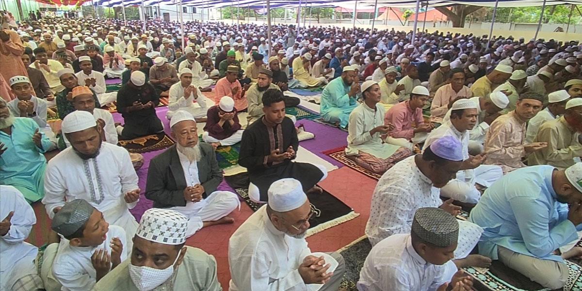 রাঙামাটিতে ঈদের জামাতে মুসলিম উম্মাহর শান্তি কামনা
