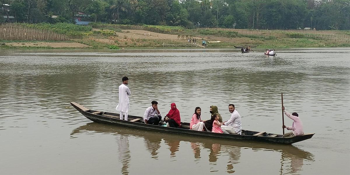 ঈদ আনন্দে সাঙ্গুতে ভ্রমণপিপাসুদের ভিড়