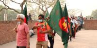 শহিদ মিনার থেকে স্মৃতিসৌধ অভিমুখে যাত্রা