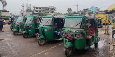 সাতকানিয়ায় বকশিশের নামে ভাড়া নৈরাজ্য