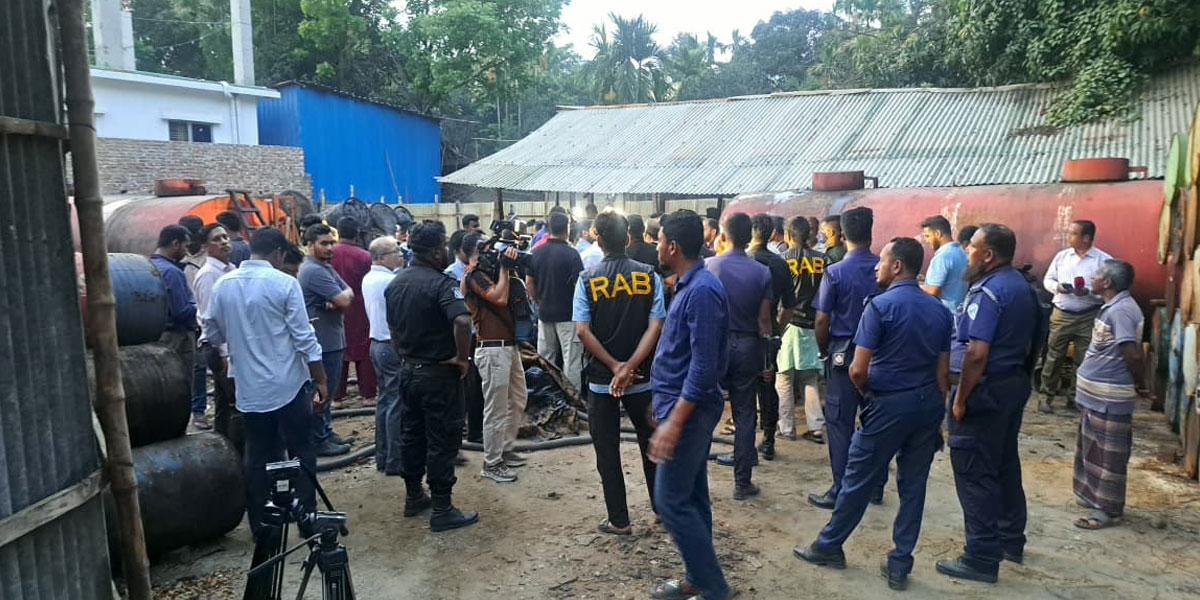 সীতাকুণ্ডে স্ক্র্যাপ জাহাজের তেলের ডিপোতে মিলল ২৫ হাজার লিটার ডিজেল