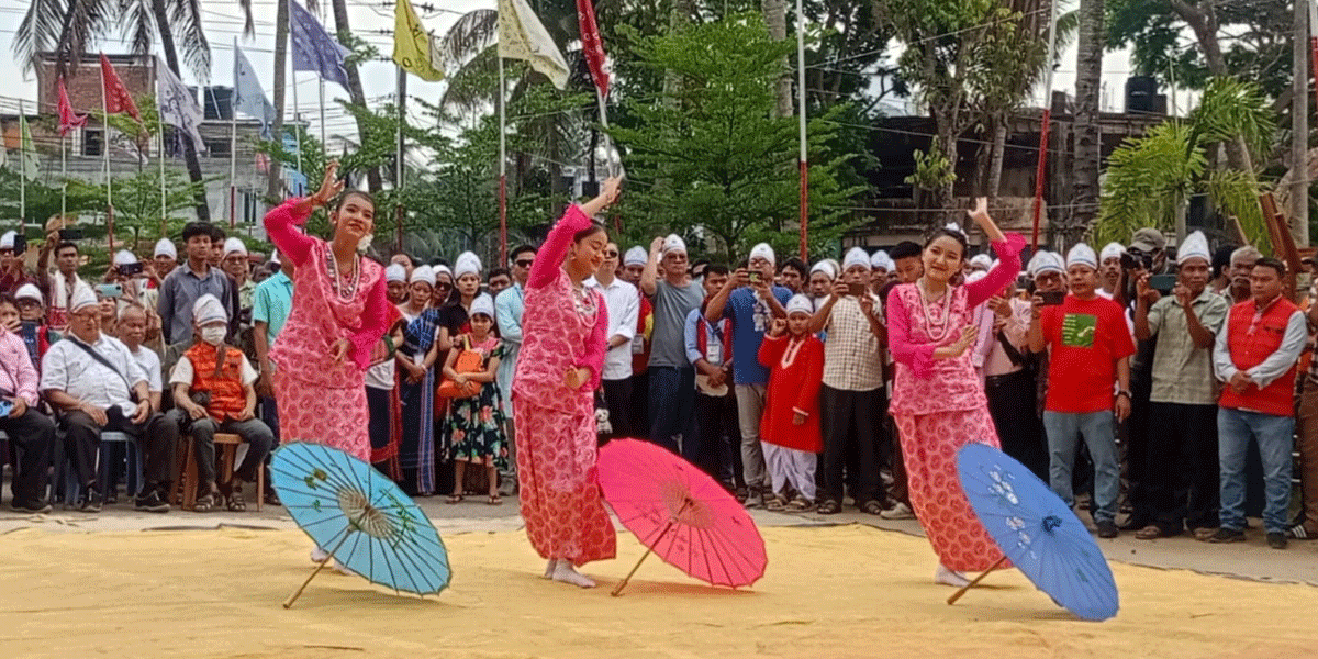 রাঙামাটিতে বৈসাবি উৎসব উপলক্ষে বর্ণাঢ্য র‌্যালি, সংস্কৃতি সংরক্ষণের তাগিদ
