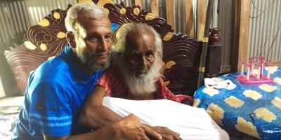 হাতিয়ায় নিখোঁজের ৫৪ বছর পর বাড়ি ফিরলেন আহাম্মদ