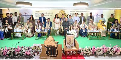 ইউনিভার্সেল মেডিকেলে ১১ রত্নগর্ভাকে ‘গরবিনী মা’ সম্মাননা প্রদান