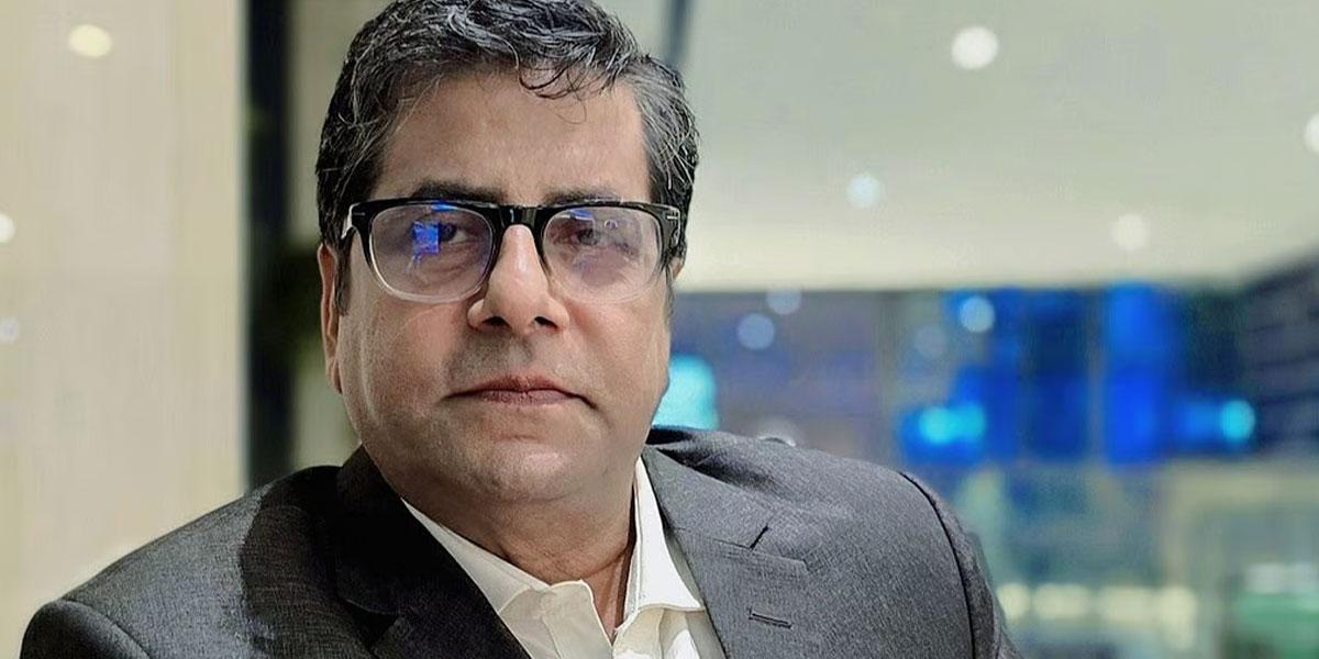 বিদেশে যাওয়ার অনুমতি পেলেন আনিস আলমগীর