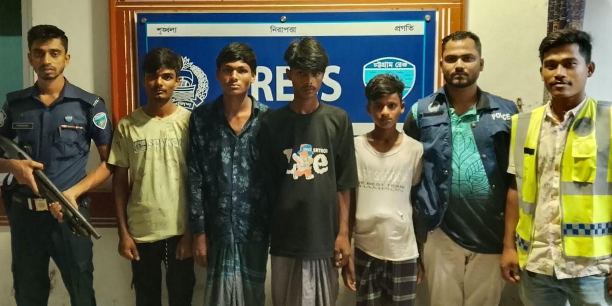 সাতকানিয়ায় স্কুলছাত্রীকে পাহাড়ে নিয়ে পালাক্রমে ধর্ষণ