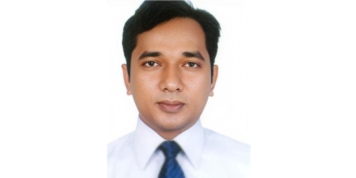 ৮ কোটি টাকায় কুমিল্লার ডিসি হতে চান চসিকের সিআরও