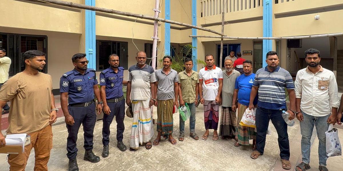 ঝিনাইদহে আ.লীগ নেতাকে গ্রেপ্তার ঘিরে উত্তেজনা, আটক ৮