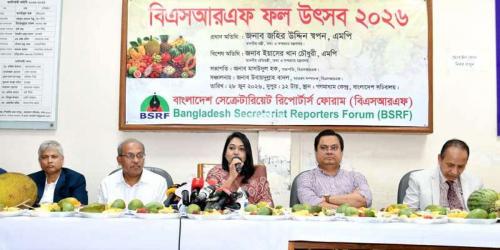 অপতথ্যের ভিড়ে ‘খবরের ভেতরের খবর’ খুঁজে বের করুন: তথ্য সচিব