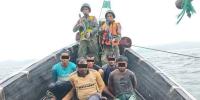 আরাকান আর্মির হাতে আটক ৫ রোহিঙ্গা মাঝিমাল্লা