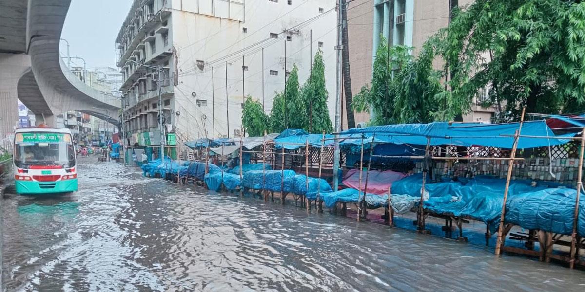 দুপুরের মধ্যে ১৫ জেলায় বজ্রবৃষ্টির শঙ্কা