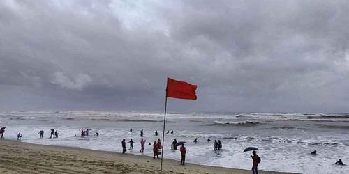 বঙ্গোপসাগরে লঘুচাপ, চার সমুদ্রবন্দরে ৩ নম্বর সতর্ক সংকেত