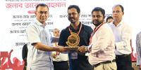 জুলাই স্মৃতি স্মারক তুলে দিলেন প্রধানমন্ত্রী তারেক রহমান