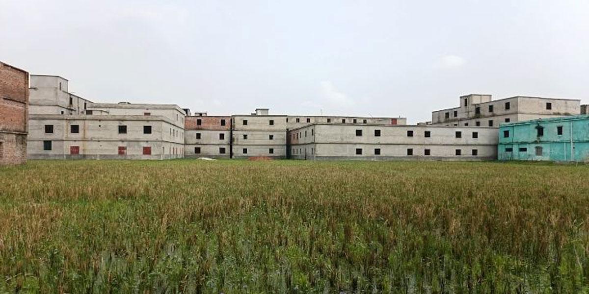 বড়পুকুরিয়া কয়লা খনি সম্প্রসারণের খবরে কৃষিজমিতে বহুতল ভবন
