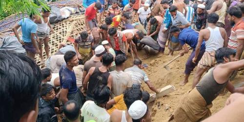 উখিয়ার রোহিঙ্গা ক্যাম্পে মাদরাসায় পাহাড়ধস, নিহত ৪