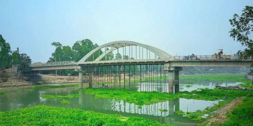 সিংড়ায় দৃষ্টিনন্দন ব্রিজে রাতে বাড়ে ছিনতাই, আতঙ্কে এলাকাবাসী